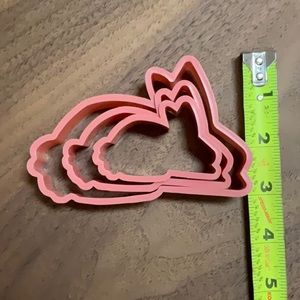 Vintage nesting bunny cookie cutters